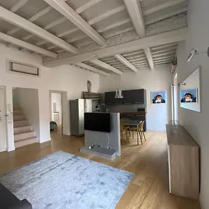 Apartment Pantheon Design, Rome